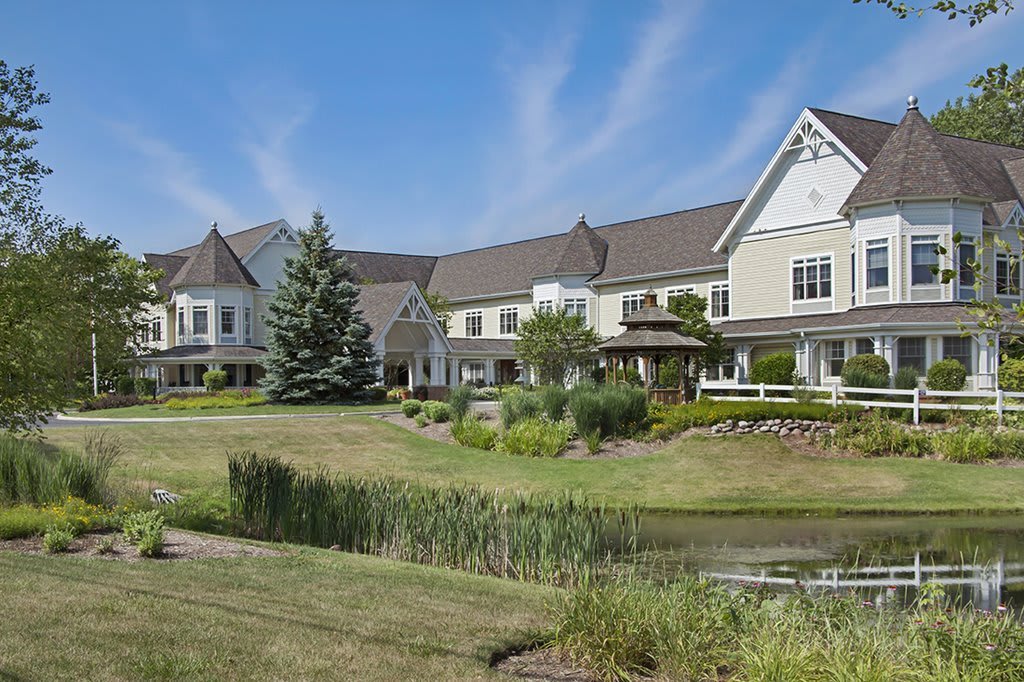 Sunrise of Gurnee community exterior