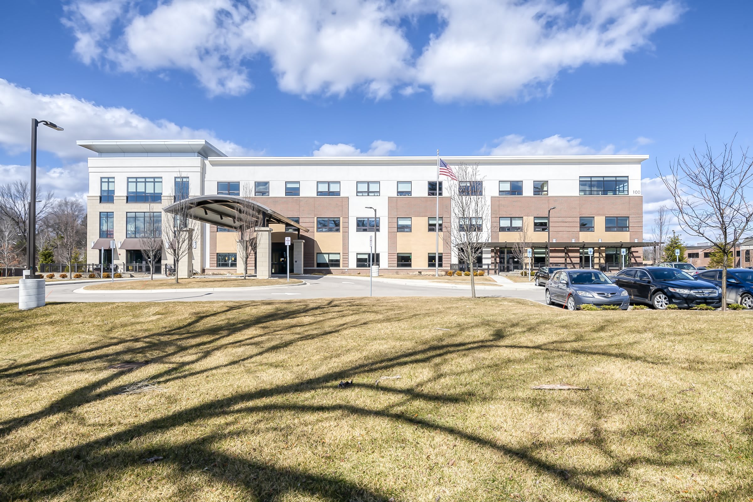 The Avalon of Bloomfield Township community exterior