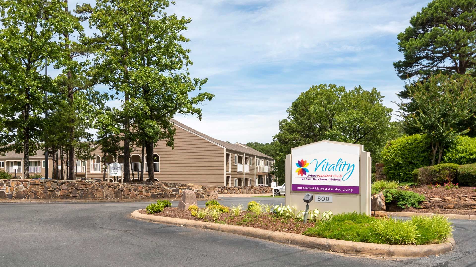 Vitality Living Pleasant Hills outdoor common area