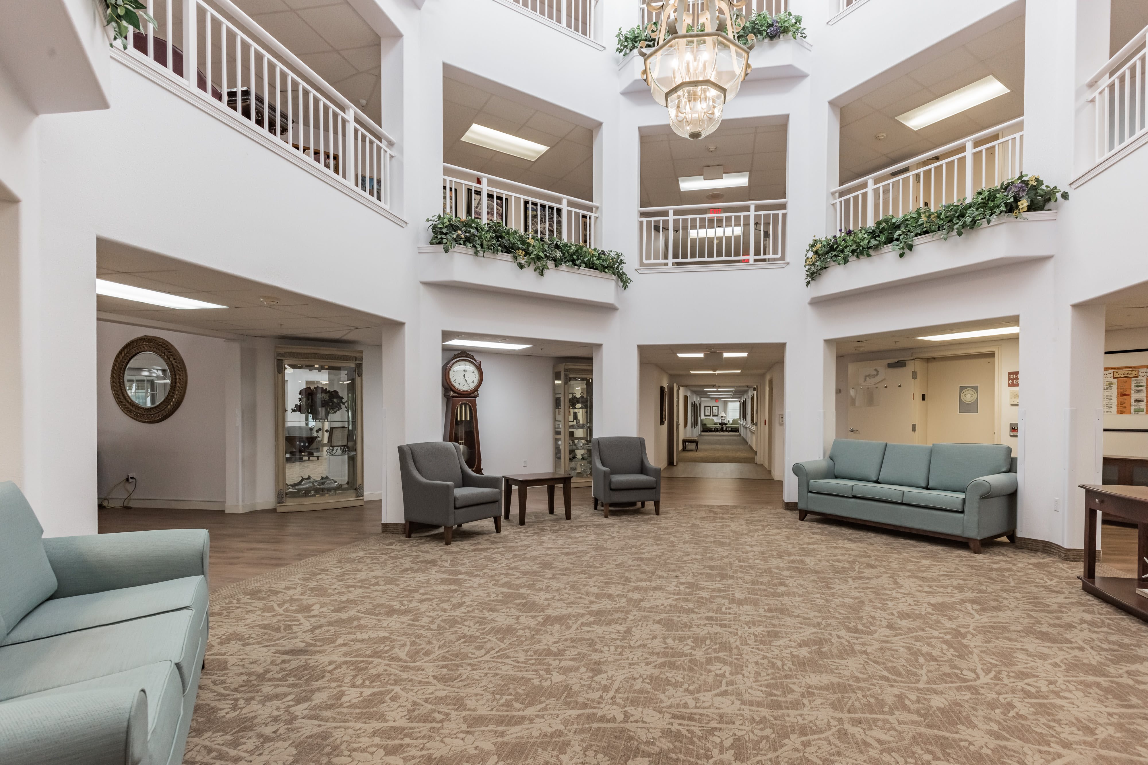 Holiday Springbrook lobby