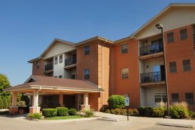 Fox River Horizon community exterior
