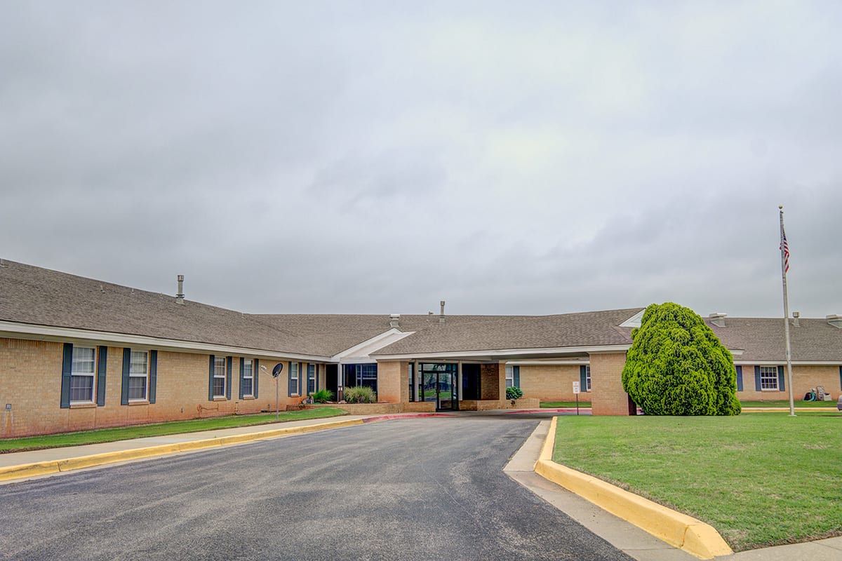 Homestead of Clinton outdoor common area