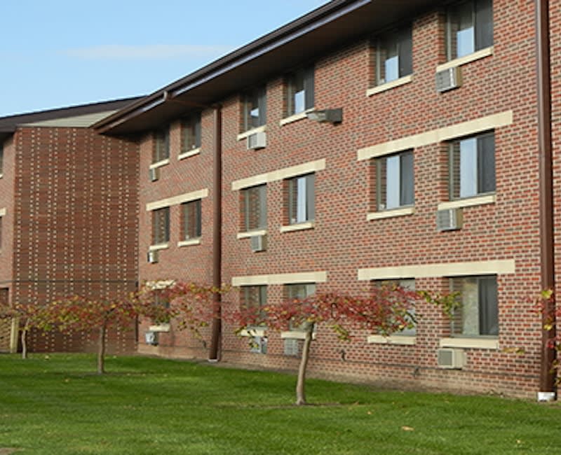 Autumn Grove outdoor common area