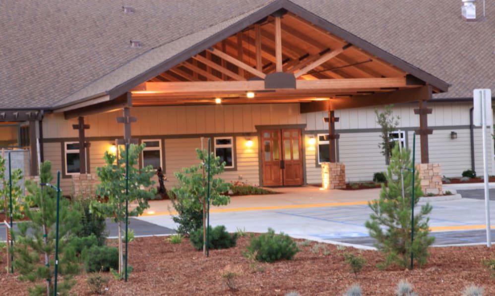 Quail Park Memory Care Residences outdoor common area