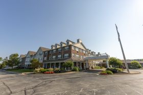 Independence Village of Zionsville East community exterior
