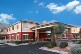 Legacy House of Mesa outdoor common area