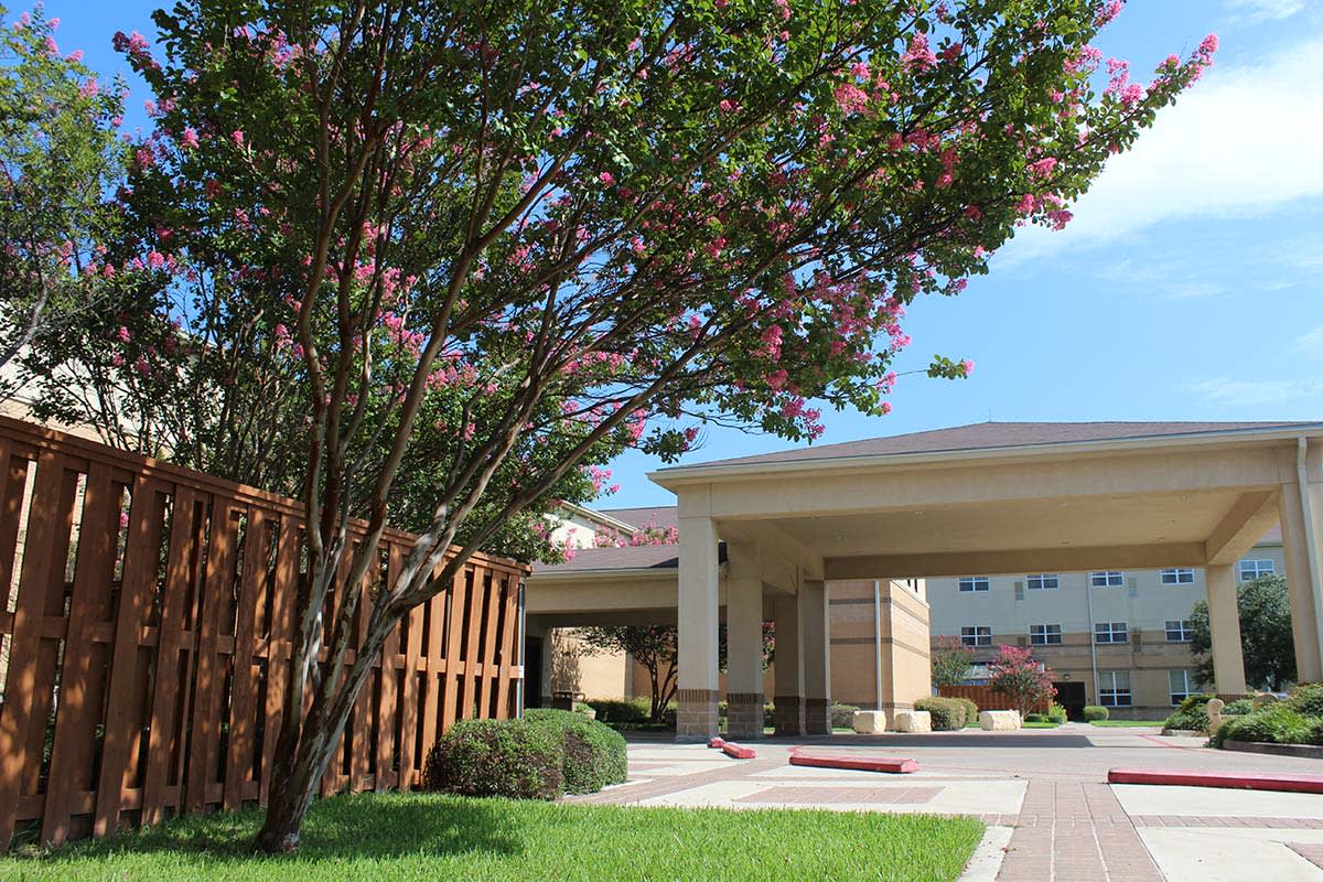 Ascension Living Providence Village outdoor common area