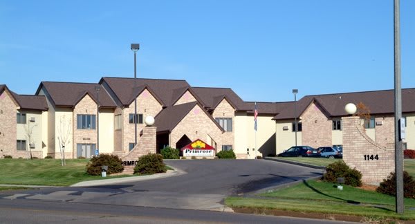 Hay Creek Lodge Senior Living community exterior