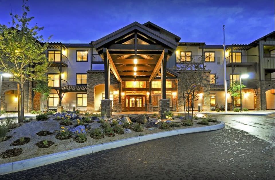 Cascades of the Sierra community exterior