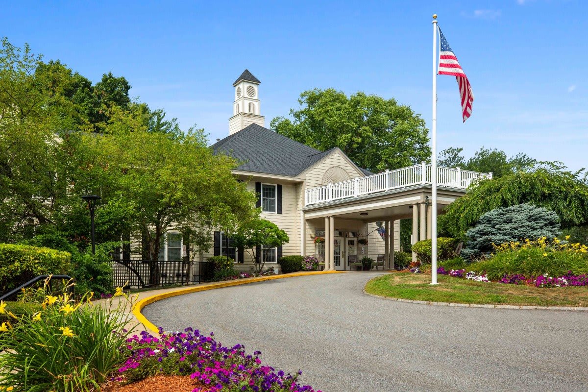 Benchmark Senior Living at Chelmsford Crossings 