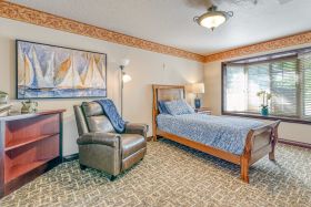 Courtyard at Coeur d'Alene bedroom
