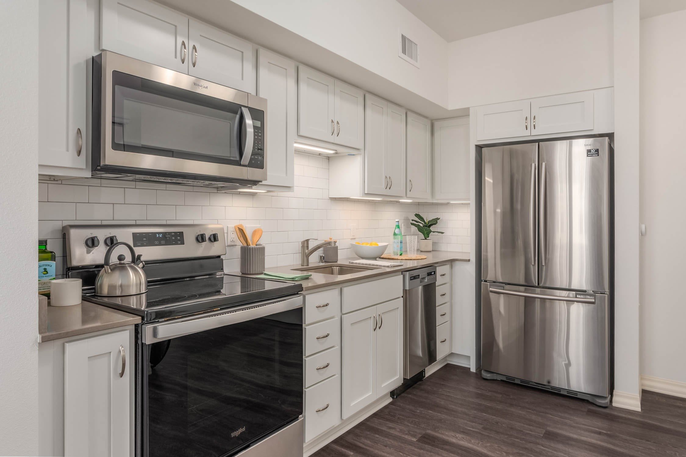 Quail Park of Lynnwood in-unit kitchen