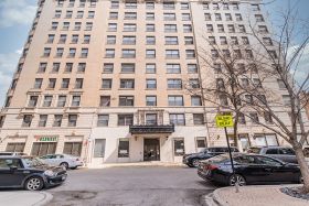 Commonwealth Apartments 