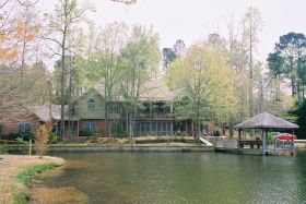 Photo of Lakeview Manor
