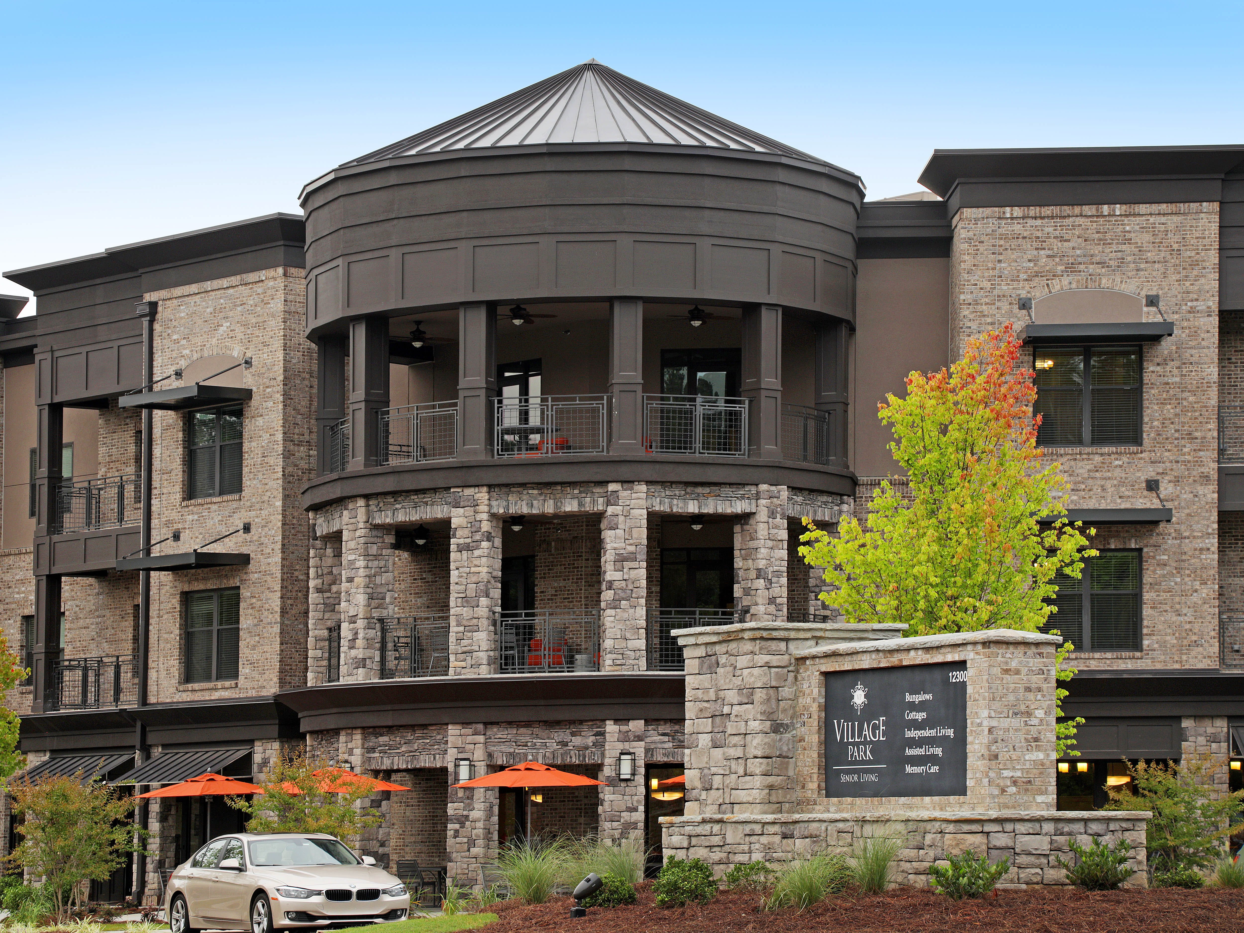 Village Park of Alpharetta outdoor common area