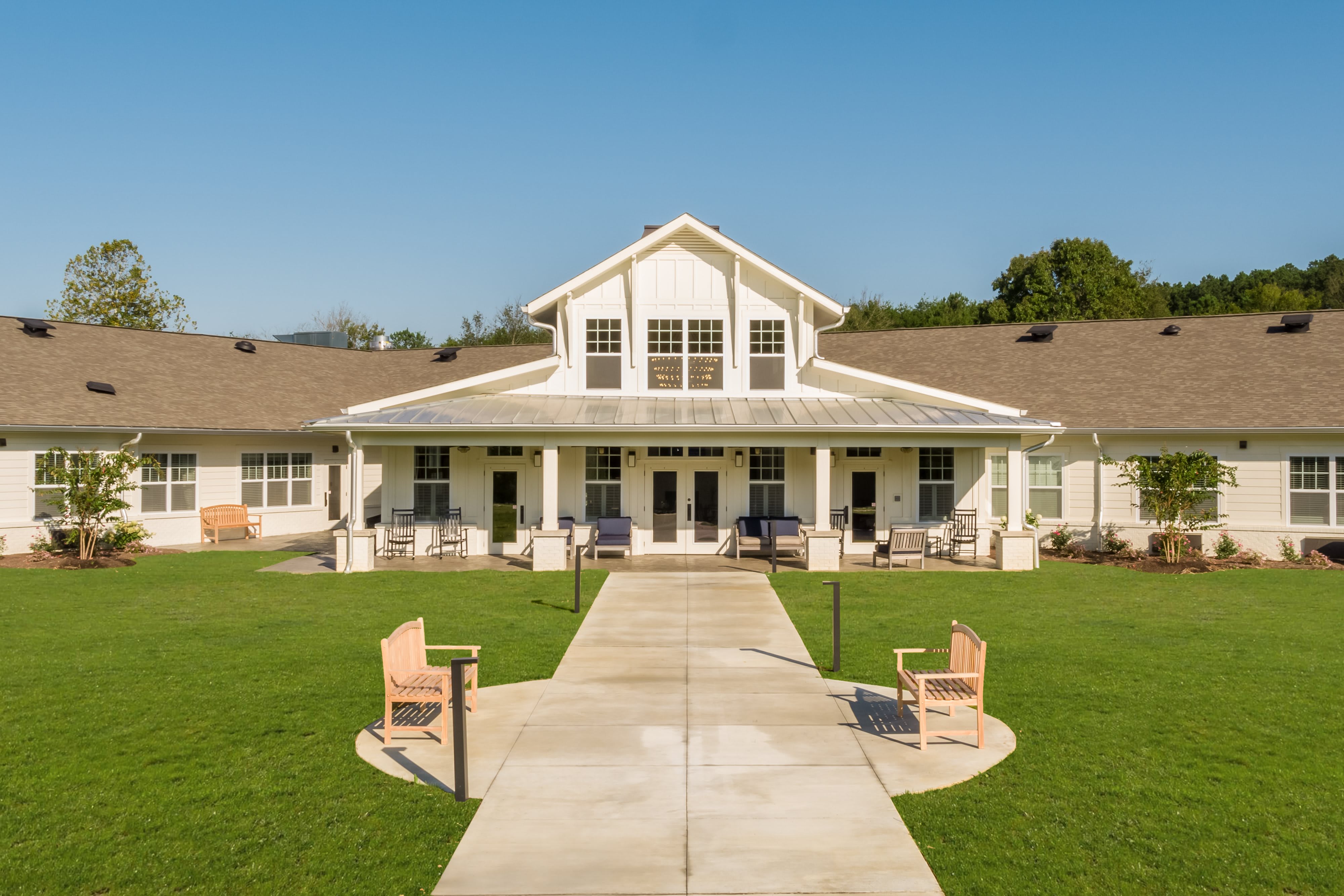 Dominion Senior Living of Athens Community Exterior