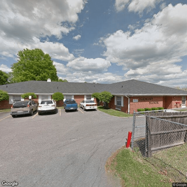 street view of Oakmont Manor