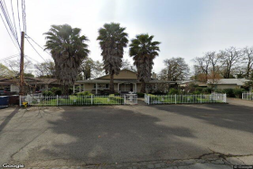 Sonoma Oak Tree Home 