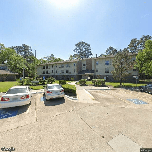 Tamarac Pines Apartments 