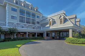 Regency Oaks, a CCRC 