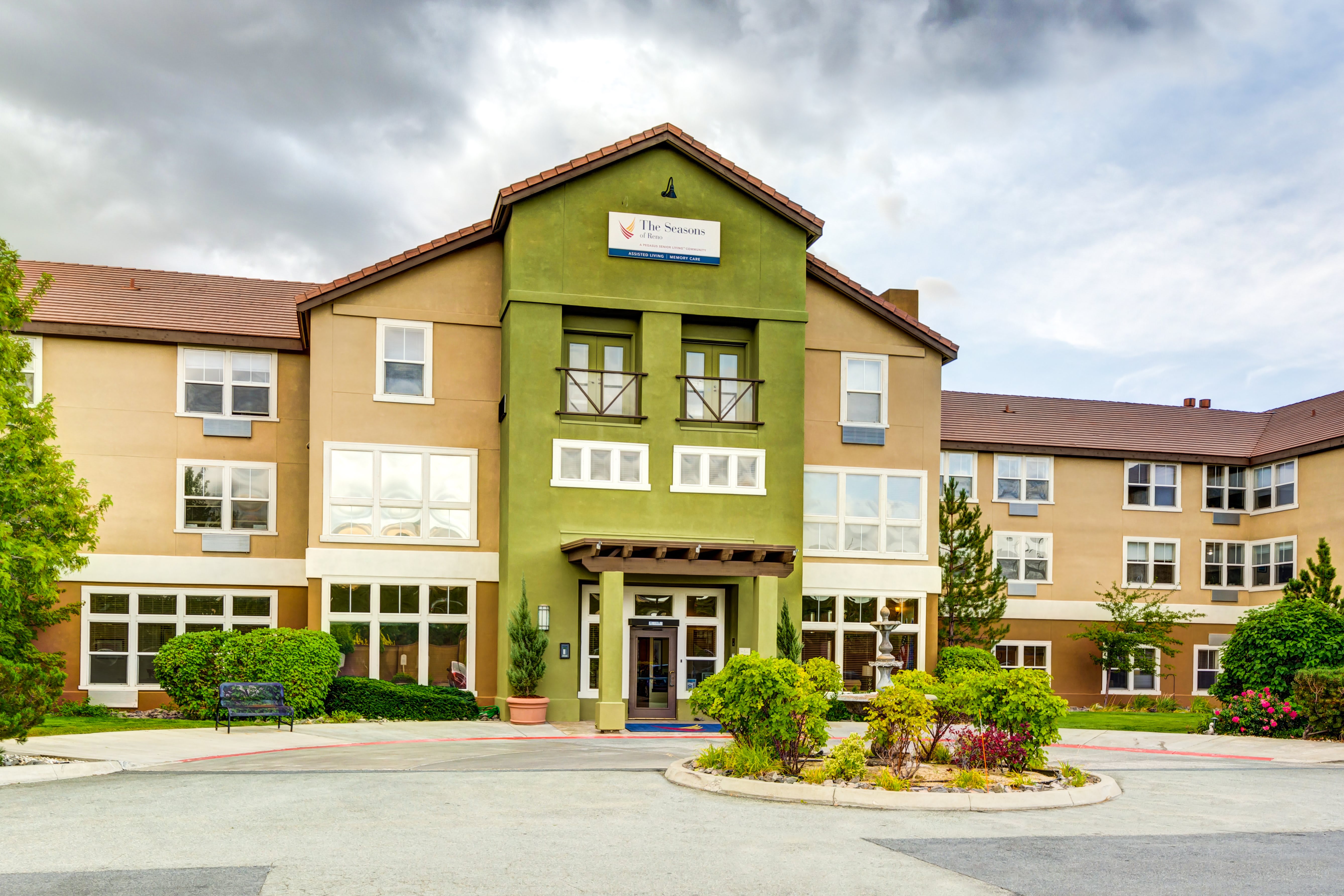 The Seasons of Reno community entrance