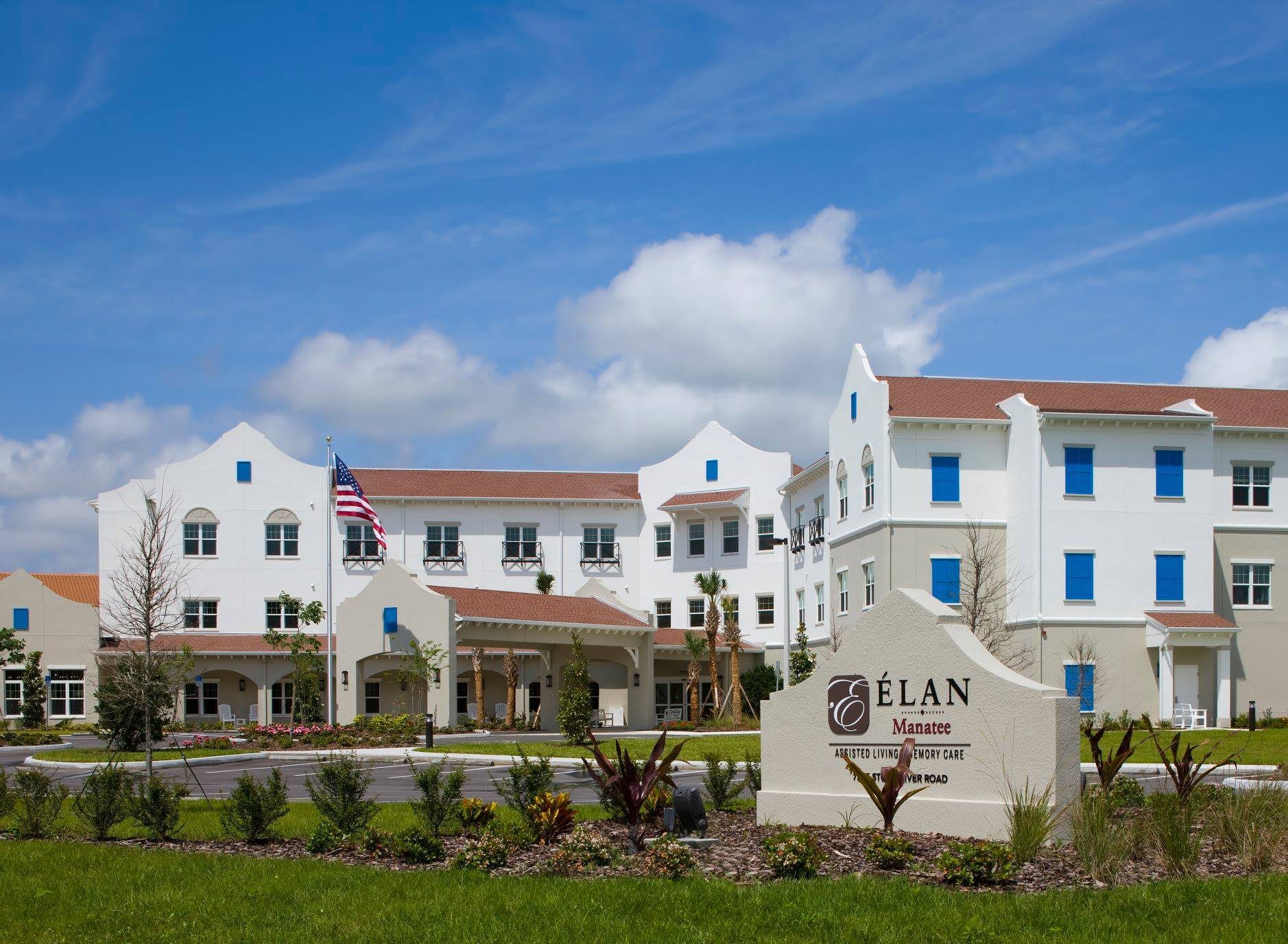 Elan Manatee community exterior