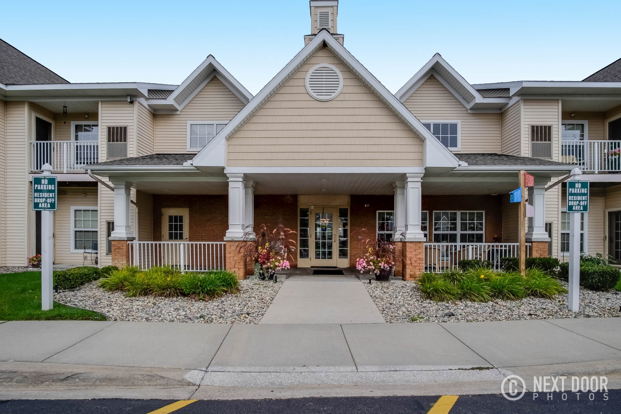 Devonshire Retirement Village Community Exterior