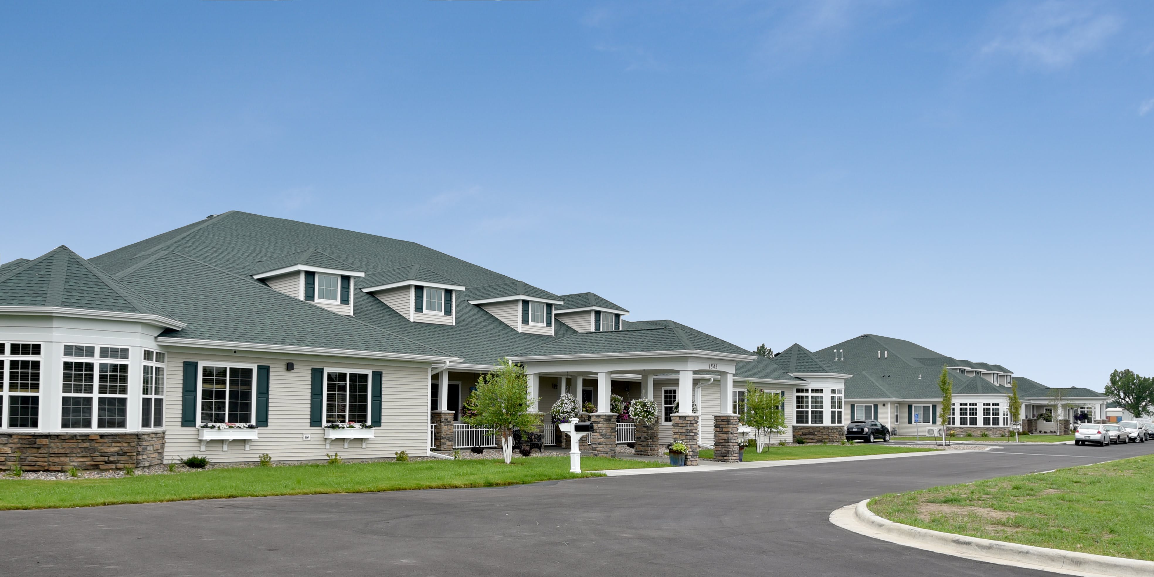 Birchwood Cottages - Owatonna community exterior