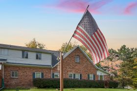 Caremore of Clarkston Assisted Living - Heather Pines 