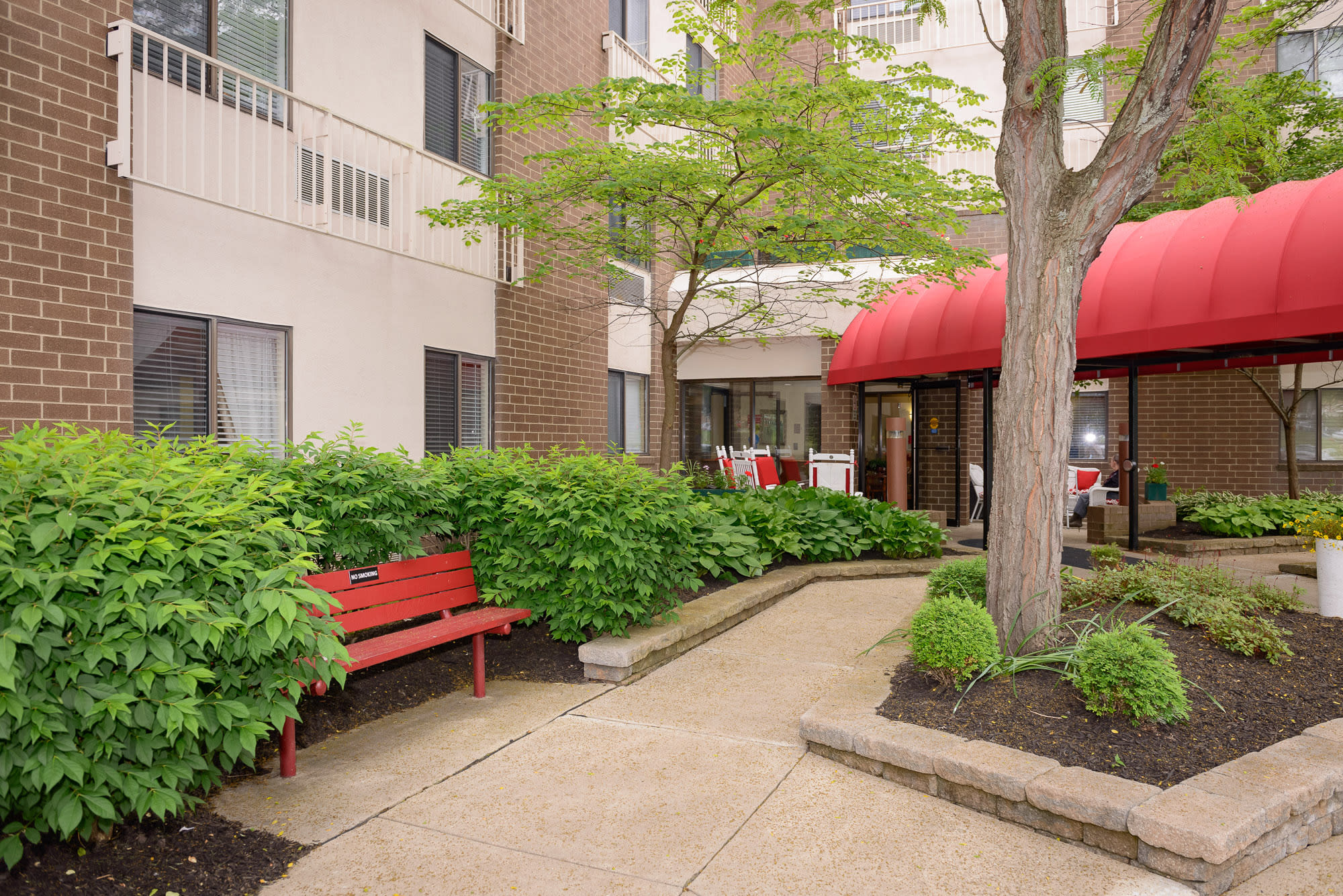 Mayfair Village Dublin Assisted Living Entrance