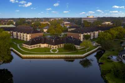 Photo of Lake Sherwood Village Retirement Community